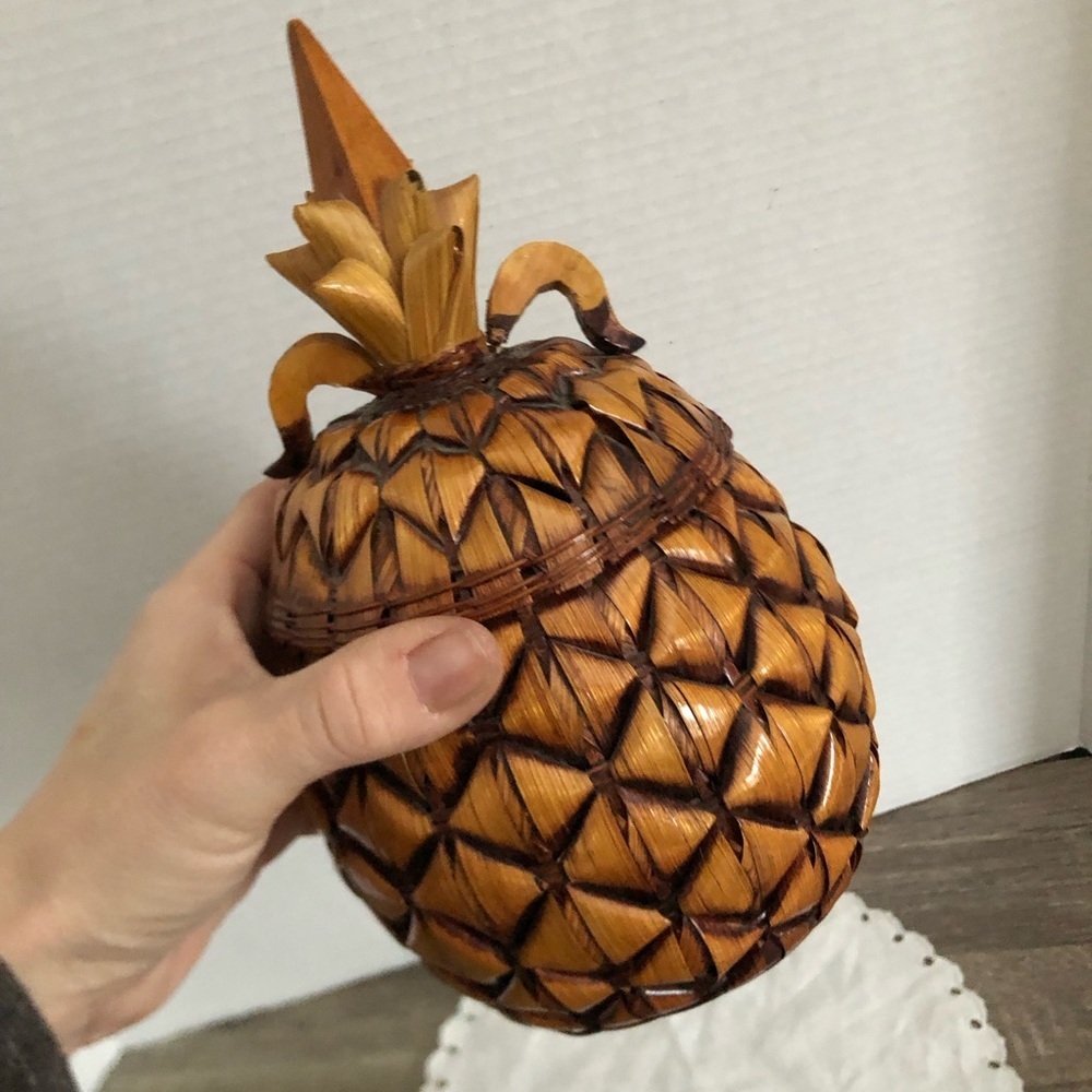 Vtg Woven Pineapple Decor - Picture 10 of 10